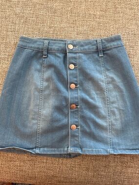 Celebrity Pink Light Blue Button-Front Denim Mini Skirt